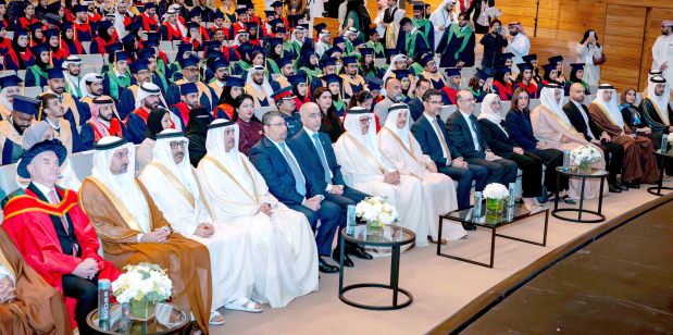 <p></p>
<div class="explain-selected-button explain-selected-circle"></div>